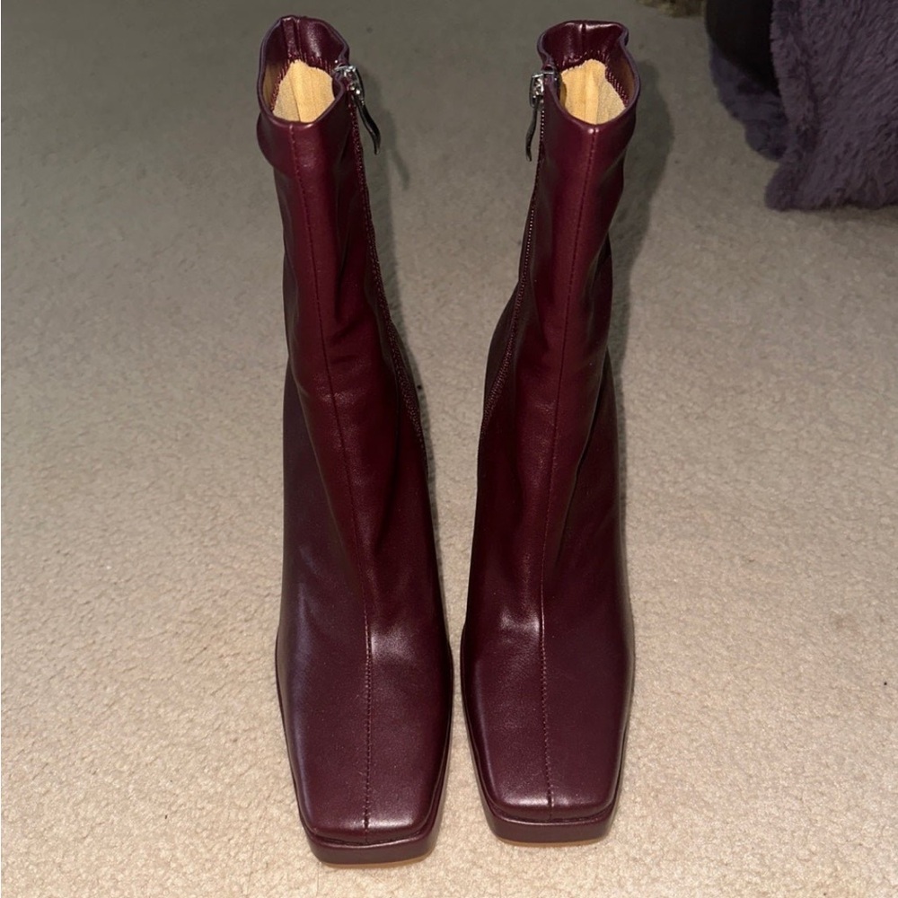 NWOB Nasty Gal maroon heeled boots